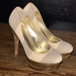 Jessica Simpson - JS-Colie Heel